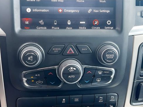 Used 2018 RAM 1500 Big Horn AWD/4WD image 16