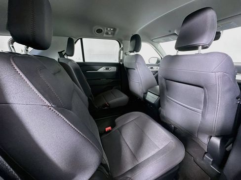 Used 2026 Ford Explorer Active RWD image 29