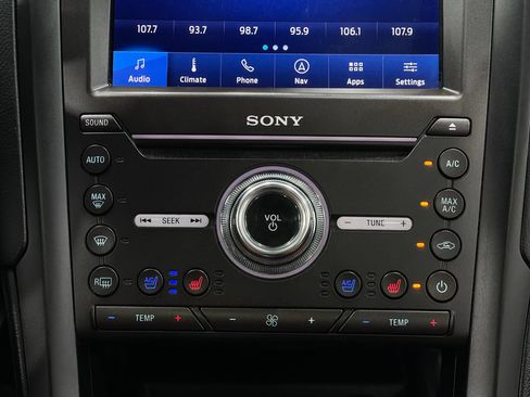 Used 2020 Ford Fusion Titanium FWD image 25