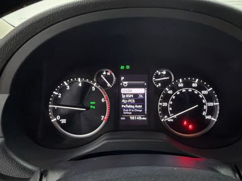 Used 2023 Lexus GX 460 Premium w/ Accessory Package AWD/4WD image 33