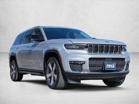 Used 2021 Jeep Grand Cherokee L Limited image 3