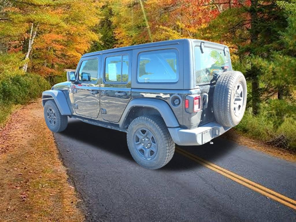 Used 2022 Jeep Wrangler Unlimited Sport AWD/4WD image 6