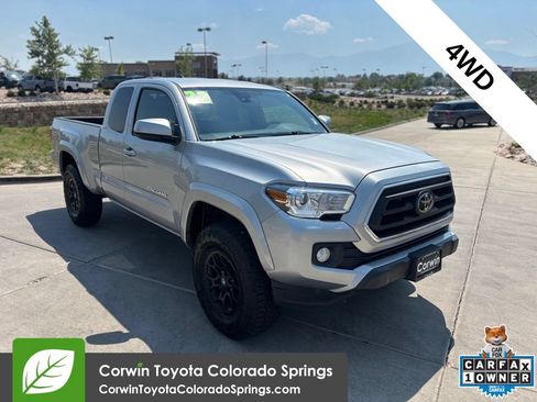 Used 2022 Toyota Tacoma SR5 AWD/4WD image 1