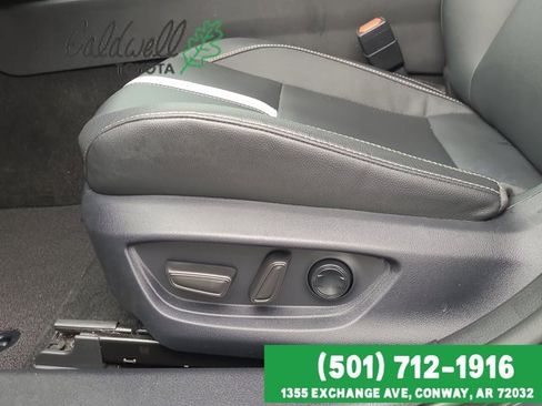 Certified 2025 Toyota Camry SE image 21