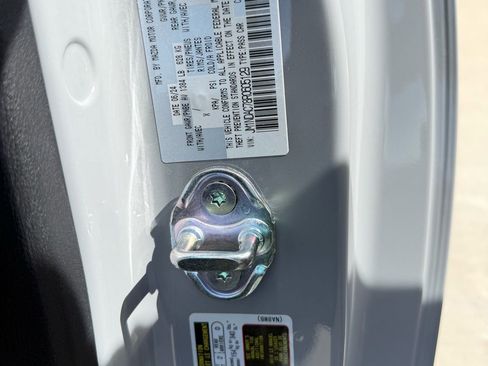 Used 2024 MAZDA MX-5 Miata Club w/ Interior Package image 9