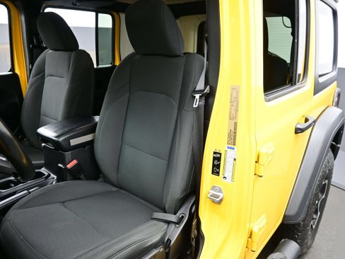 Used 2021 Jeep Wrangler Unlimited Sport AWD/4WD image 13