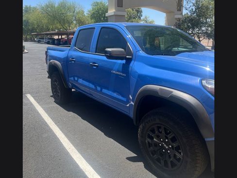 Used 2025 Chevrolet Colorado Trail Boss AWD/4WD image 1