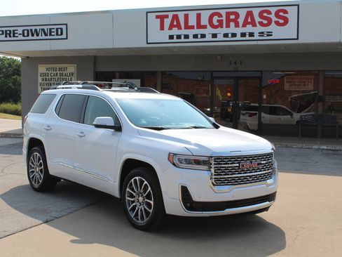 Used 2023 GMC Acadia Denali w/ Denali Technology Package AWD/4WD image 1