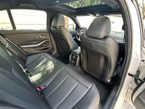 Used 2024 BMW 330i Sedan w/ Convenience Package RWD image 32