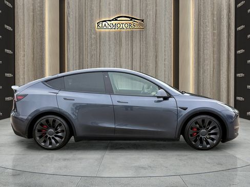 Used 2020 Tesla Model Y Performance image 12