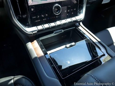 New 2026 GMC Yukon Denali w/ Sun & Power Step Package image 25