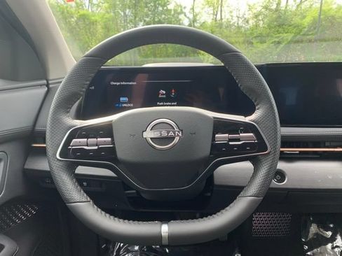 Used 2024 Nissan Ariya AWD image 14
