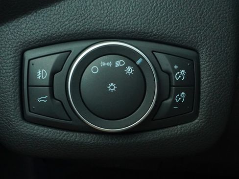 Used 2018 Ford Escape SE FWD image 12