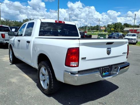 Used 2022 RAM 1500 Classic SLT AWD/4WD image 5