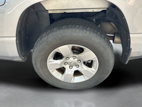 Used 2021 RAM 1500 Big Horn RWD image 29