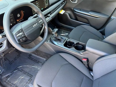 New 2026 Kia K4 FWD image 7