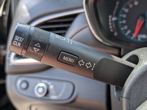 Used 2020 Chevrolet Trax LT w/ LT Convenience Package image 35