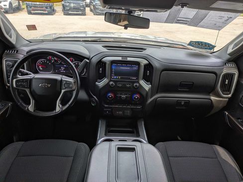 Used 2021 Chevrolet Silverado 1500 LT Trail Boss w/ Bed Protection Package AWD/4WD image 17