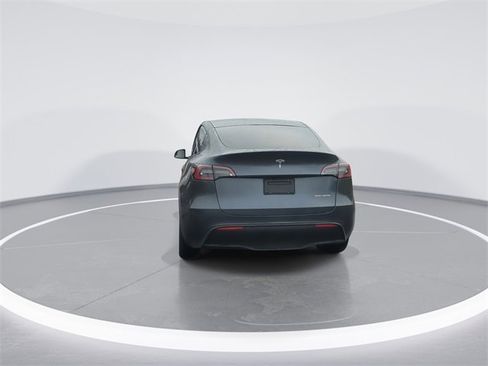 Used 2023 Tesla Model Y Long Range image 6