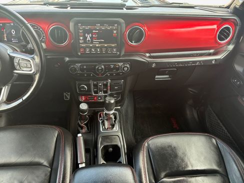 Used 2019 Jeep Wrangler Unlimited Rubicon image 3