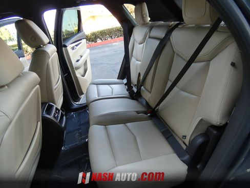 Used 2019 Cadillac XT5 FWD image 40