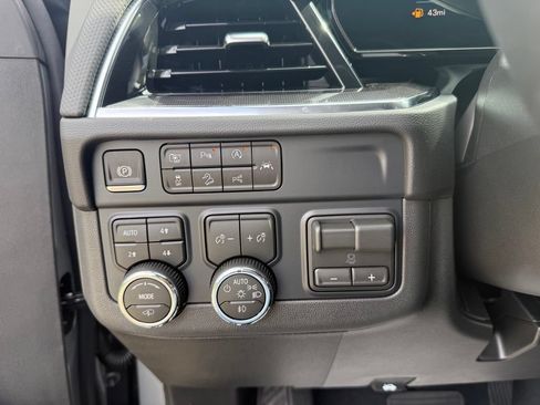 New 2026 Chevrolet Suburban RST w/ Advanced Technology Package AWD/4WD image 39