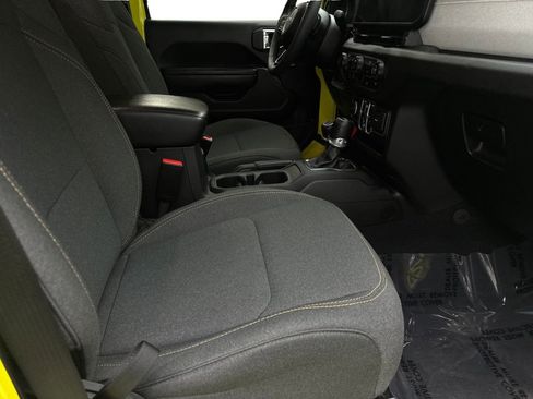 Used 2024 Jeep Wrangler Sport S image 43