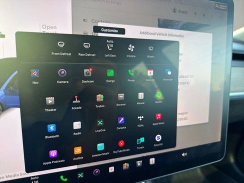 Used 2018 Tesla Model 3 Long Range image 17