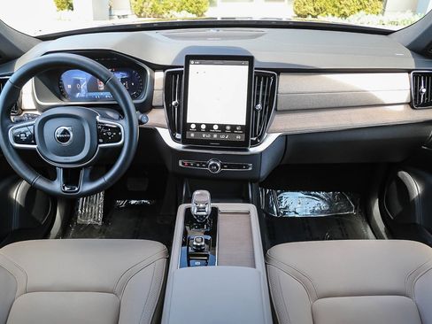 Certified 2026 Volvo XC90 B6 Plus w/ Protection Package Premier AWD/4WD image 14