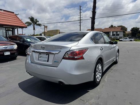 Used 2014 Nissan Altima 2.5 S FWD image 4