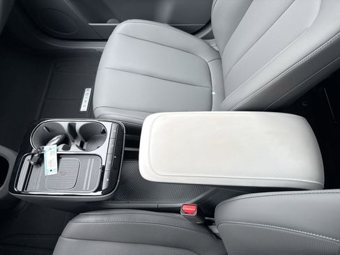 New 2026 Hyundai Ioniq 5 SEL image 22