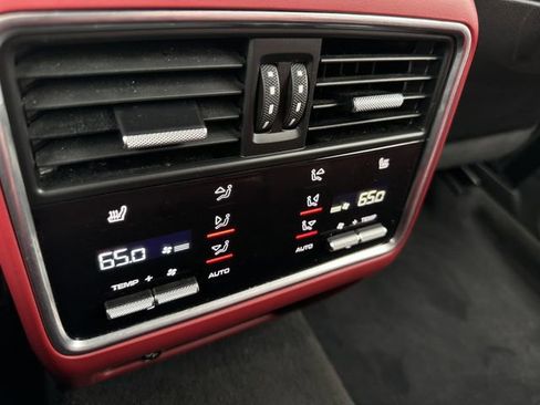Used 2021 Porsche Cayenne GTS AWD/4WD image 20