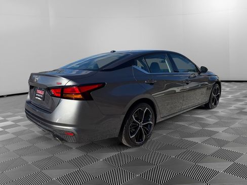Used 2023 Nissan Altima 2.5 SR image 6