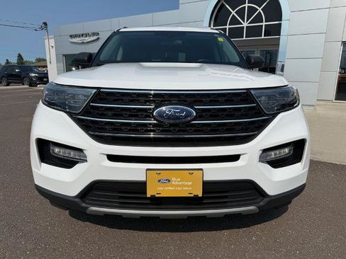 Certified 2023 Ford Explorer XLT w/ Equipment Group 202A AWD/4WD image 2