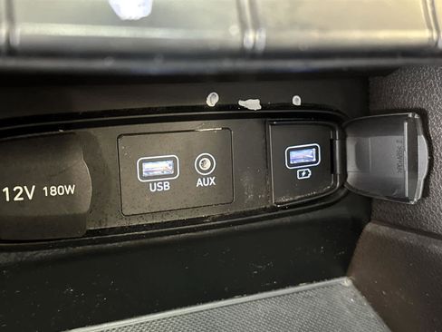 Used 2019 Hyundai Santa Fe Limited image 30