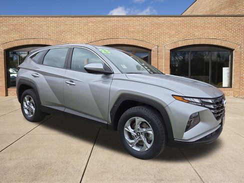 Certified 2023 Hyundai Tucson SE image 1