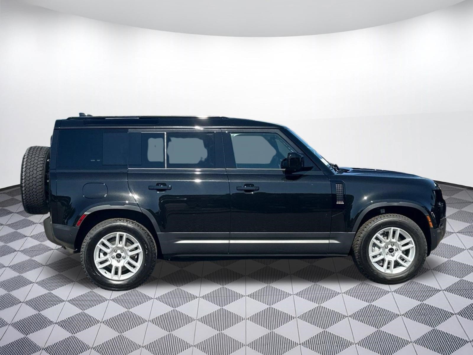 New 2026 Land Rover Defender 110 S AWD/4WD image 7