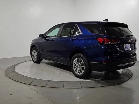 Used 2023 Chevrolet Equinox LT AWD/4WD image 3