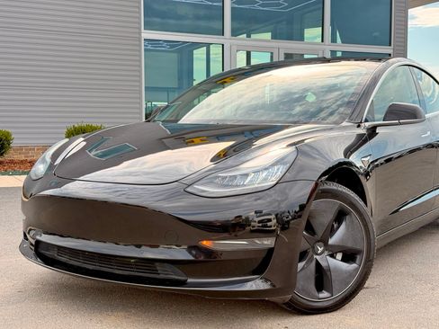 Used 2019 Tesla Model 3 Long Range AWD/4WD image 3