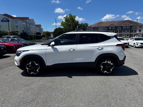 New 2025 Kia Seltos EX image 6