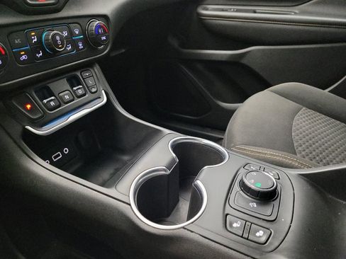 Used 2019 GMC Terrain SLE w/ Driver Convenience Package AWD/4WD image 26