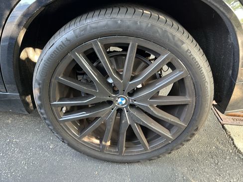 Certified 2023 BMW X5 xDrive40i w/ M Sport Package AWD/4WD image 13