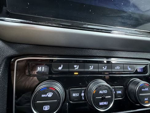 Used 2022 Volkswagen Atlas SE image 14