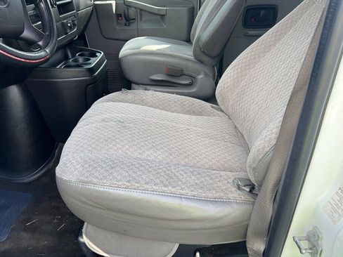 Used 2016 Chevrolet Express 3500 LT w/ LT Preferred Equipment Group RWD image 14