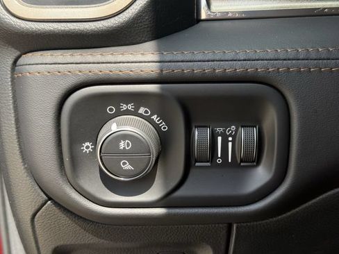Used 2022 RAM 1500 Limited w/ Body Color Bumper Group AWD/4WD image 24