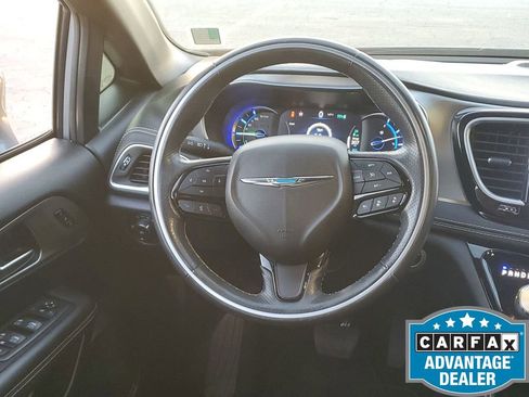 Used 2021 Chrysler Pacifica Limited w/ Premium & Safety Sphere Group image 27