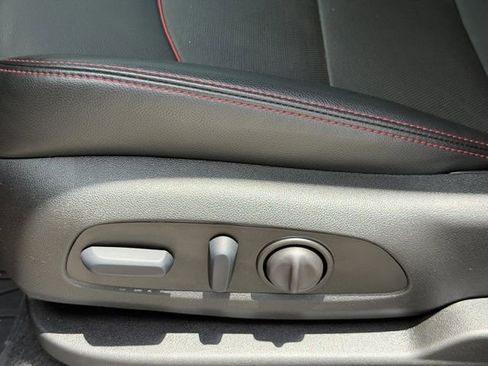 Certified 2023 Chevrolet Equinox RS w/ RS Leather Package FWD image 23