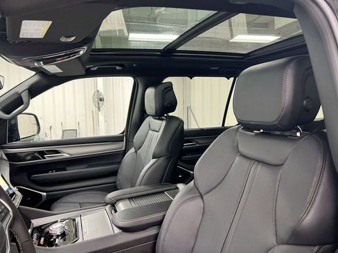 New 2026 Jeep Grand Wagoneer L Limited AWD/4WD image 20