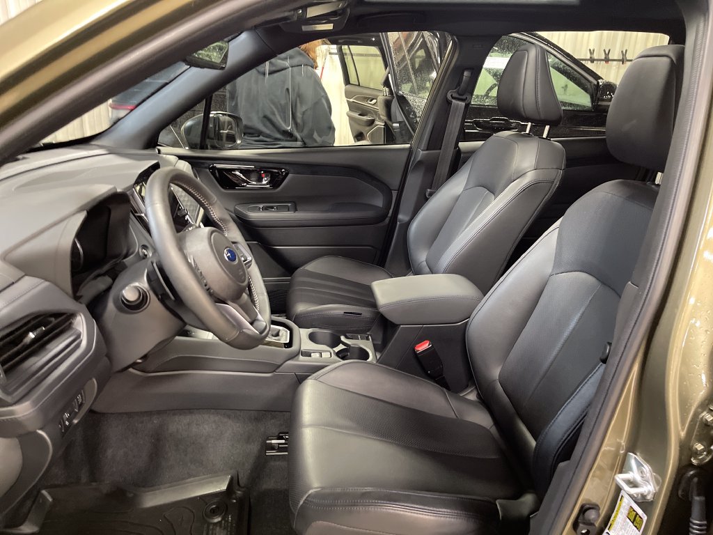 Certified 2025 Subaru Forester Limited AWD/4WD image 15
