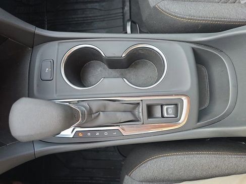 Used 2024 Chevrolet Equinox LT w/ LPO, Floor Liner Package FWD image 33